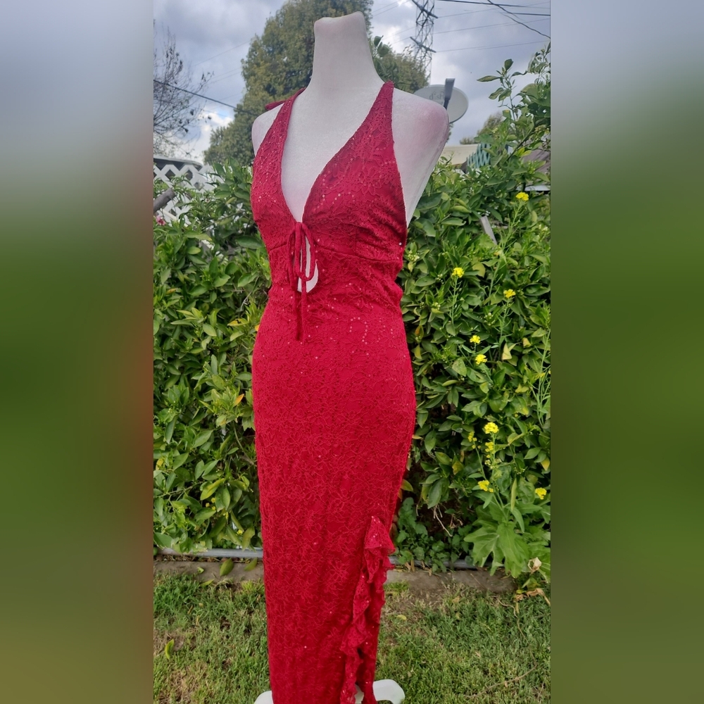 Elegant Red Lace Dress